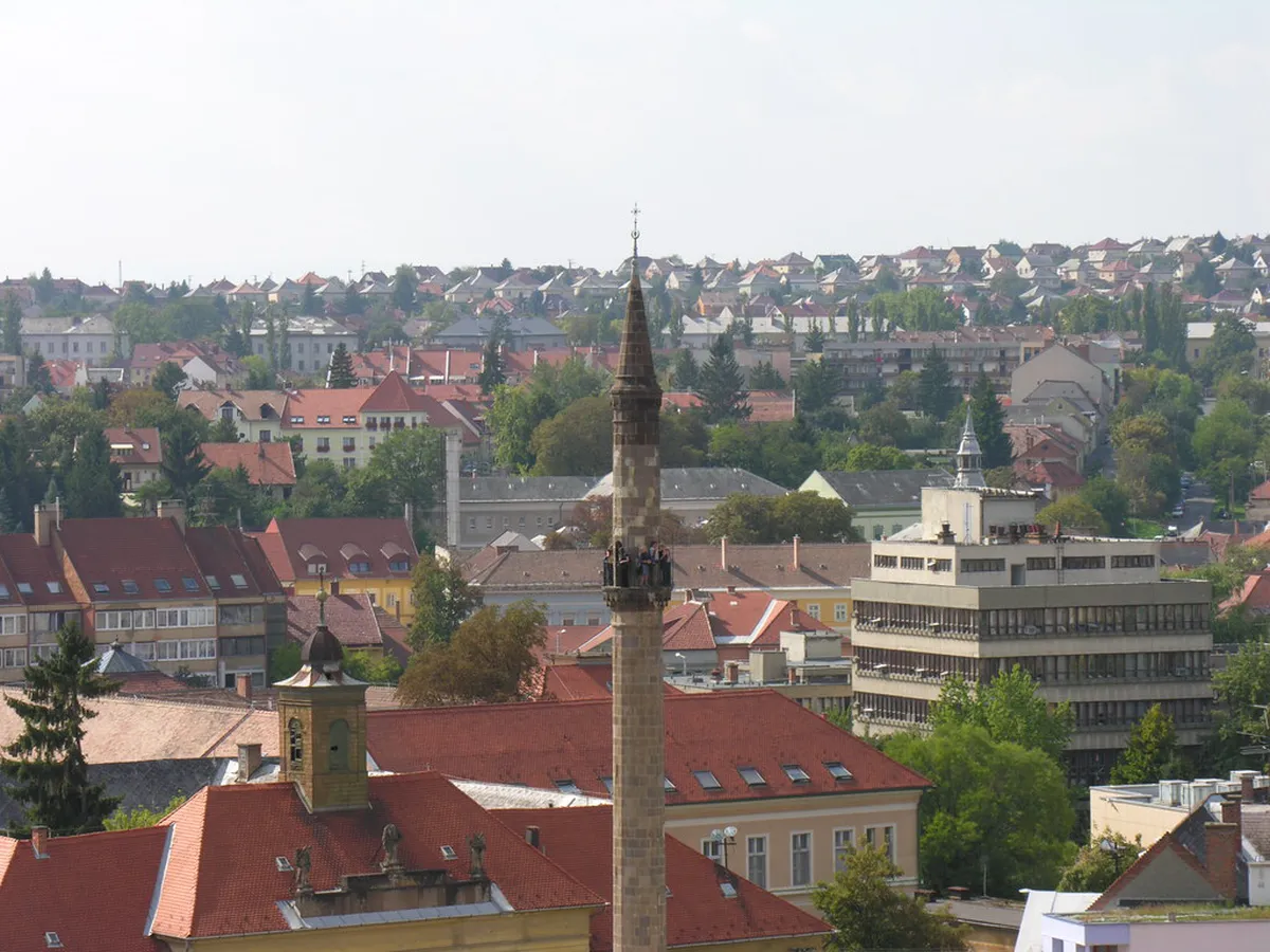 Eger Minaret Climb: Essential Facts for 2025 Visitors