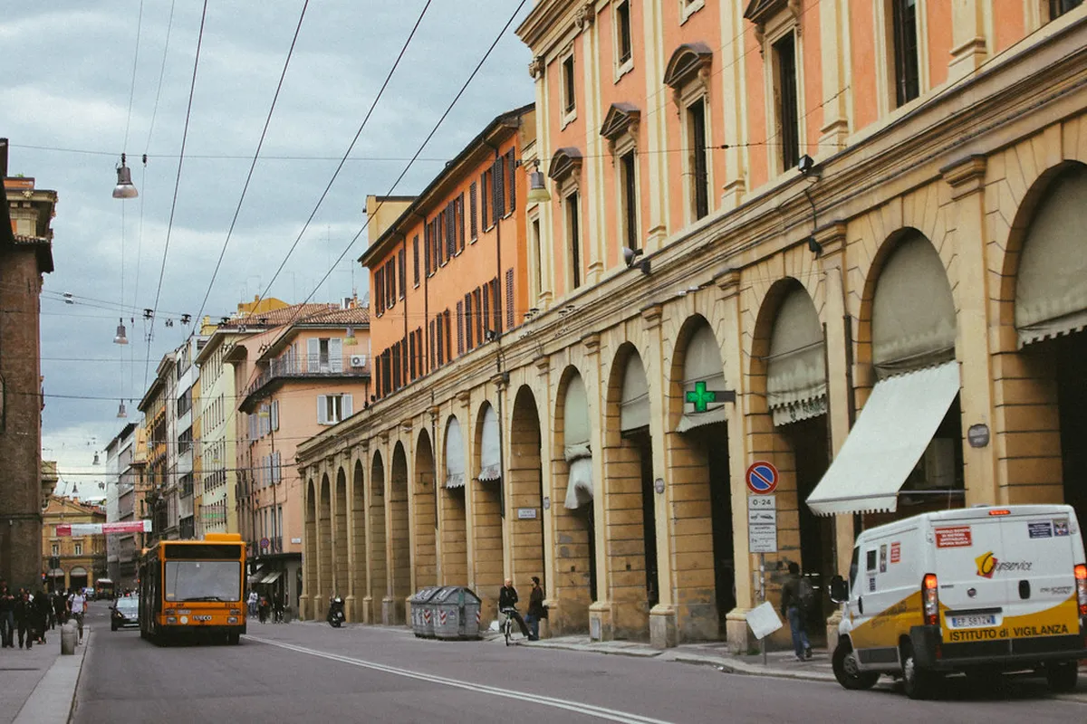 Bologna Public Transport Guide 2025: Navigate Like a Local
