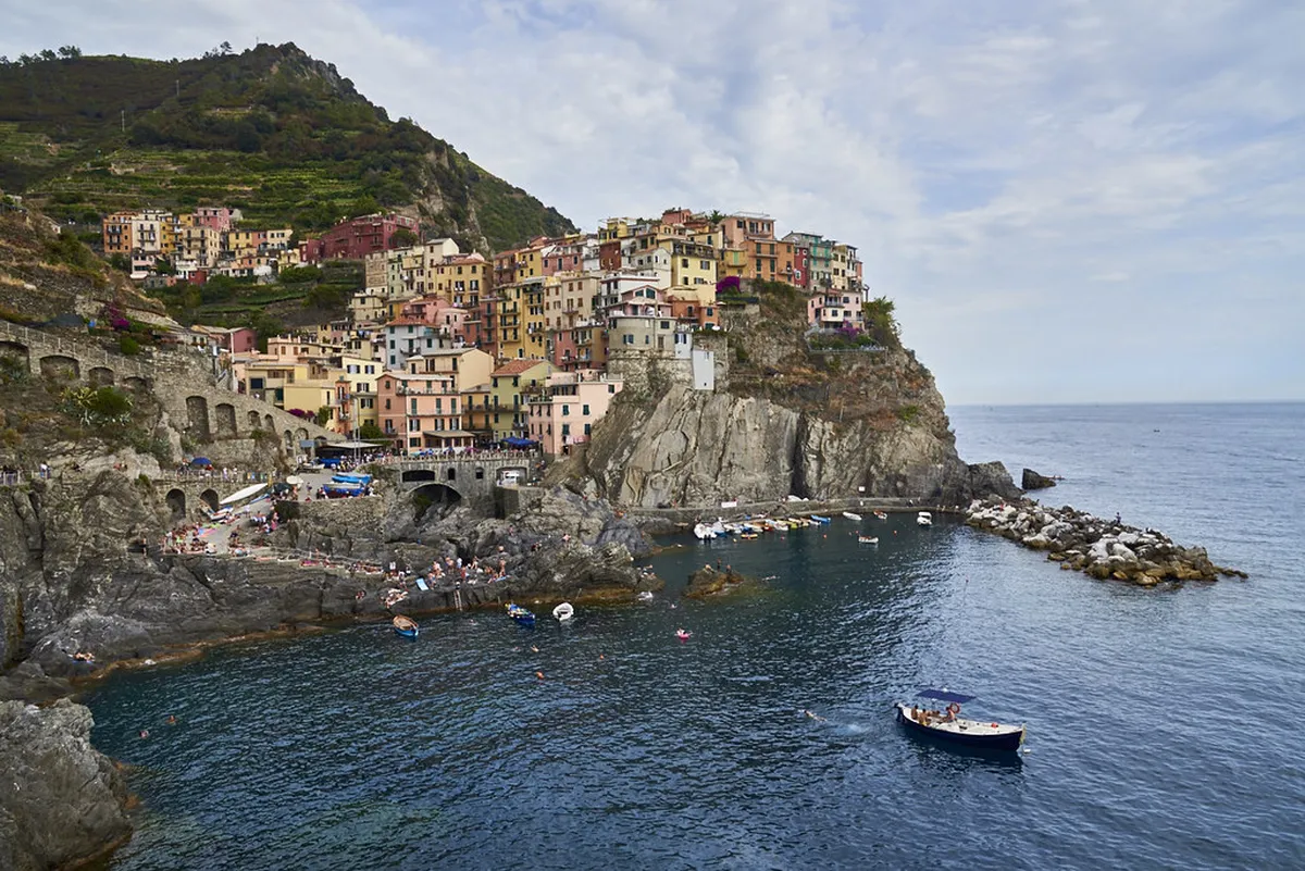 Manarola Travel Tips 2025: Your Essential Cinque Terre Guide