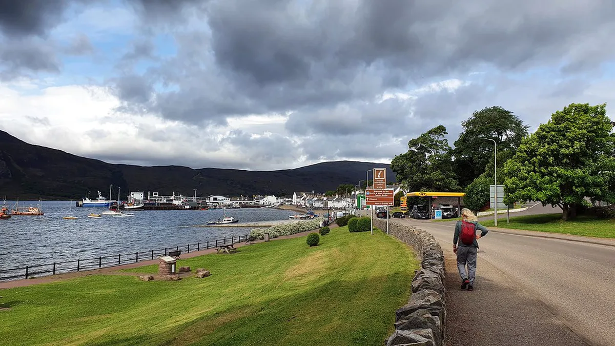 Explore Ullapool: Unforgettable Walking Tours for 2025